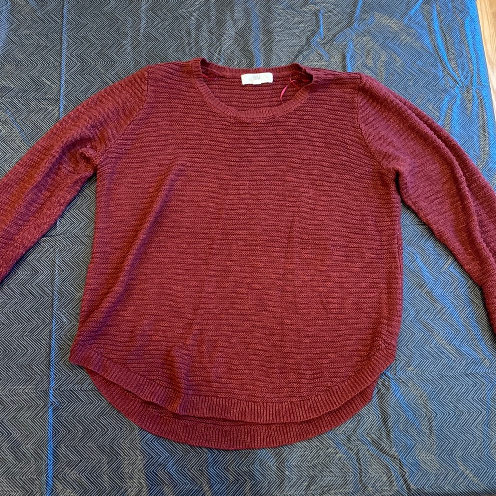 Women’s red/maroon blouse. Size XXL, only worn once. Knitted material.